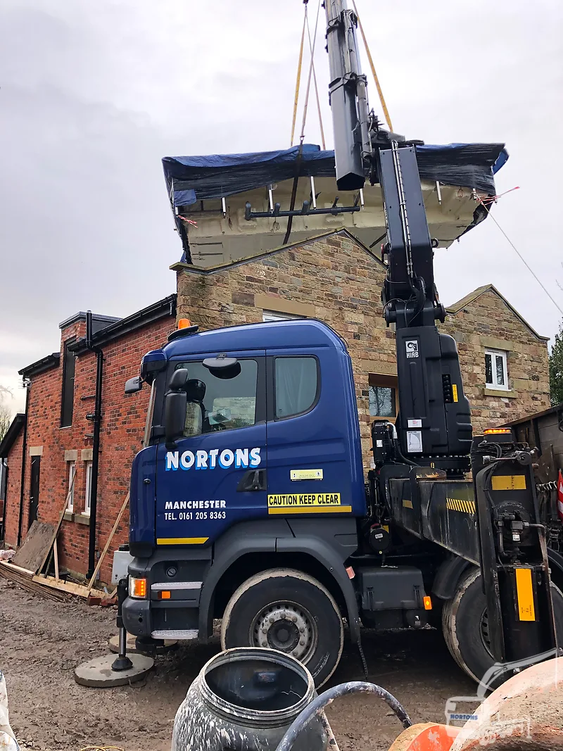 Hiab lorry with tipper haulage load — plant and machinery transport